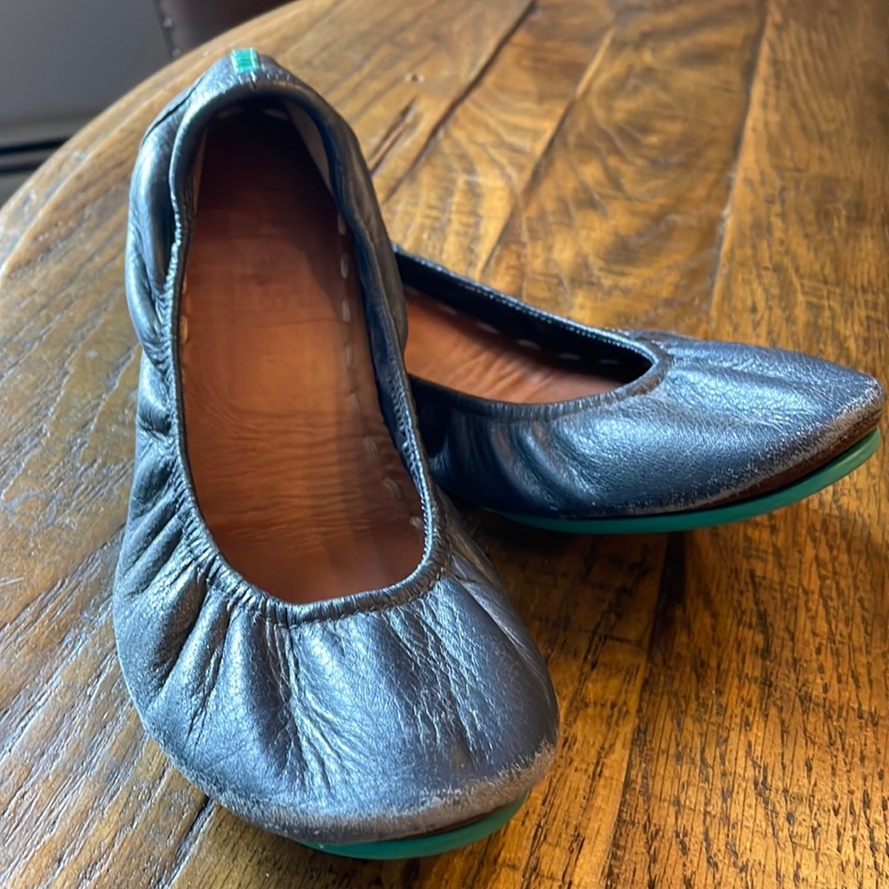 California Navy Tieks sz 9